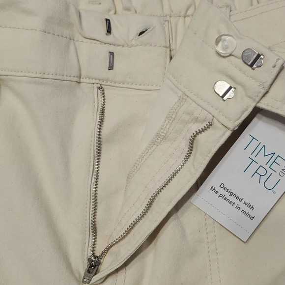 NWT Time & Tru Paperbag Waist Belted Jeans 16 - Picture 8 of 8